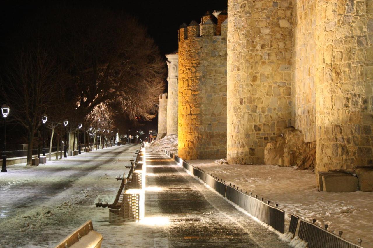 Апартаменты El Patio De Mi Casa Авила Экстерьер фото